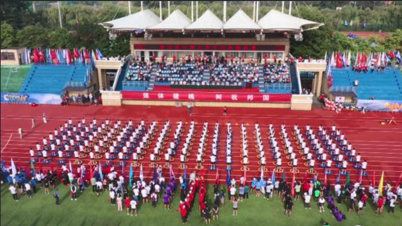 我校短跑运动员朱彤在第20届中国大学生田径锦标赛上获两块银牌