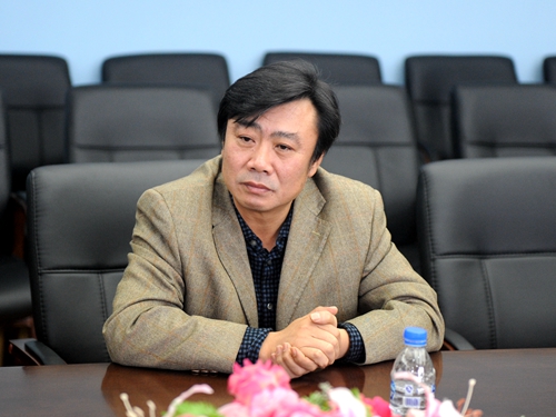 党委书记赵国刚出席座谈会并讲话纪委书记王志浩出席座谈会并讲话省人