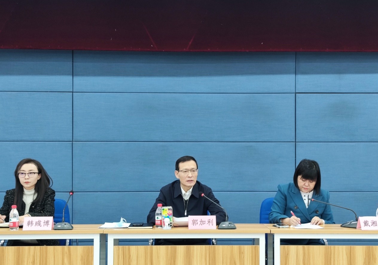 47cfb2f623f4e1bdd6af1d64e3fe475