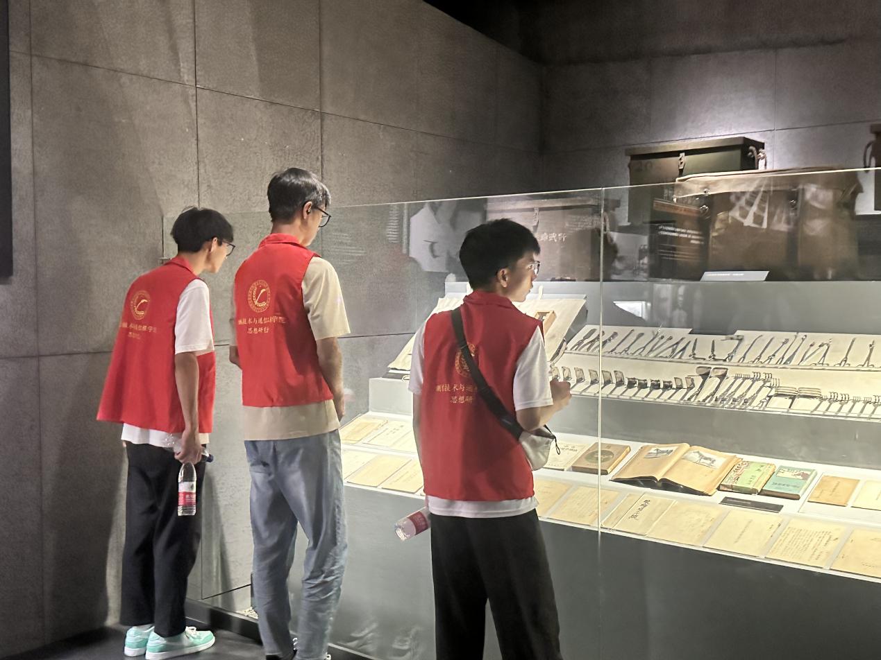 3c9194daf9164965dbd6385220c5d826_