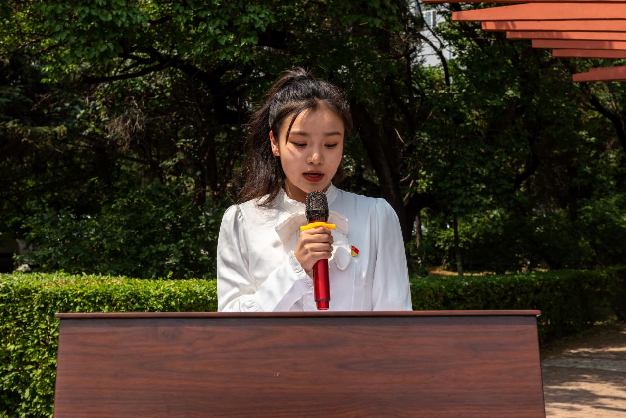 测通学院新党员20级胥禹迪同学代表新党员发言