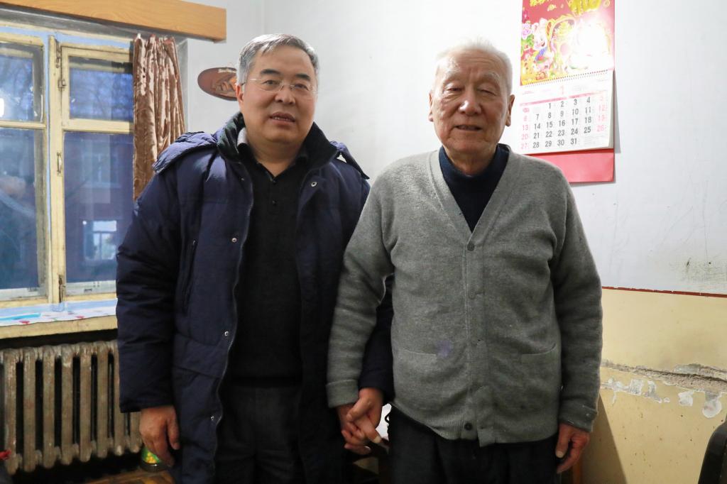 省劳模汤蕴璯陆岩副书记慰问省劳模,老领导周世昌陆岩副书记慰问全