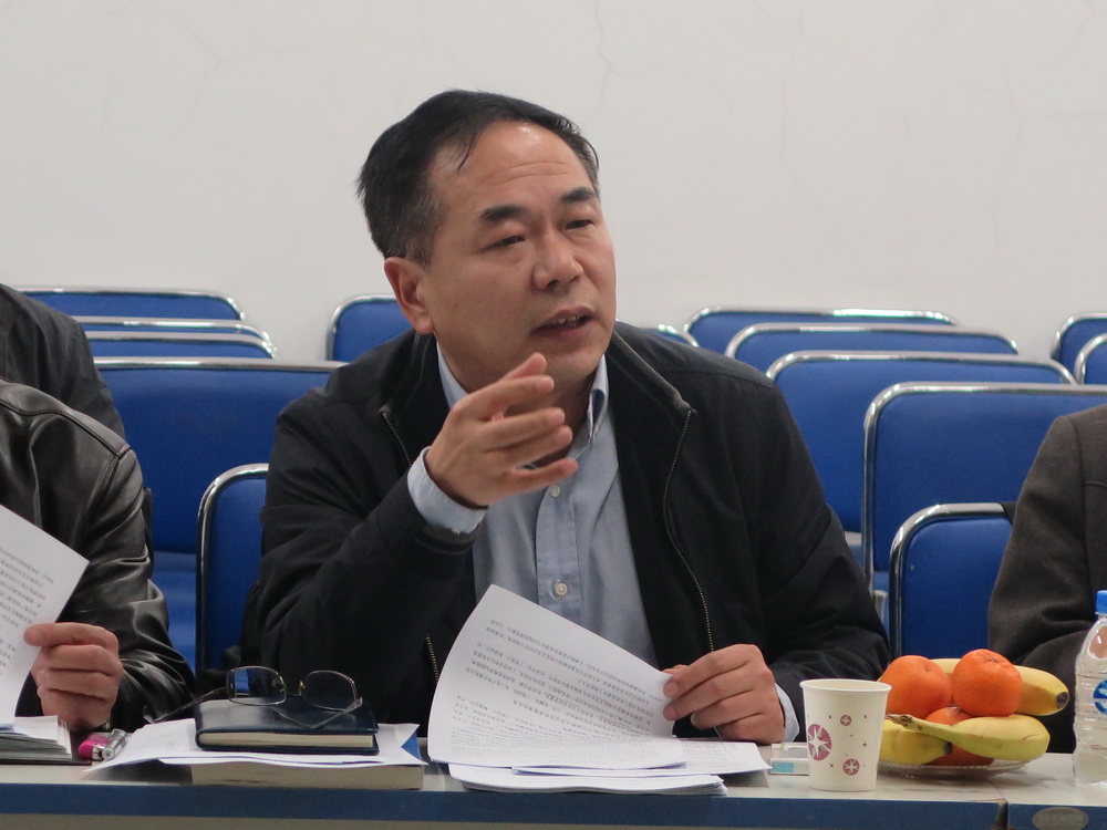 王沫楠介绍机械电子工程专业培养方案车辆工程系主任贾冬开介绍车辆