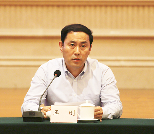 校友总会第三届理事会第1次会议胜利召开